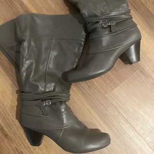 BareTraps Gray boots - size 10 with elastic band at top of shoes - side zipper